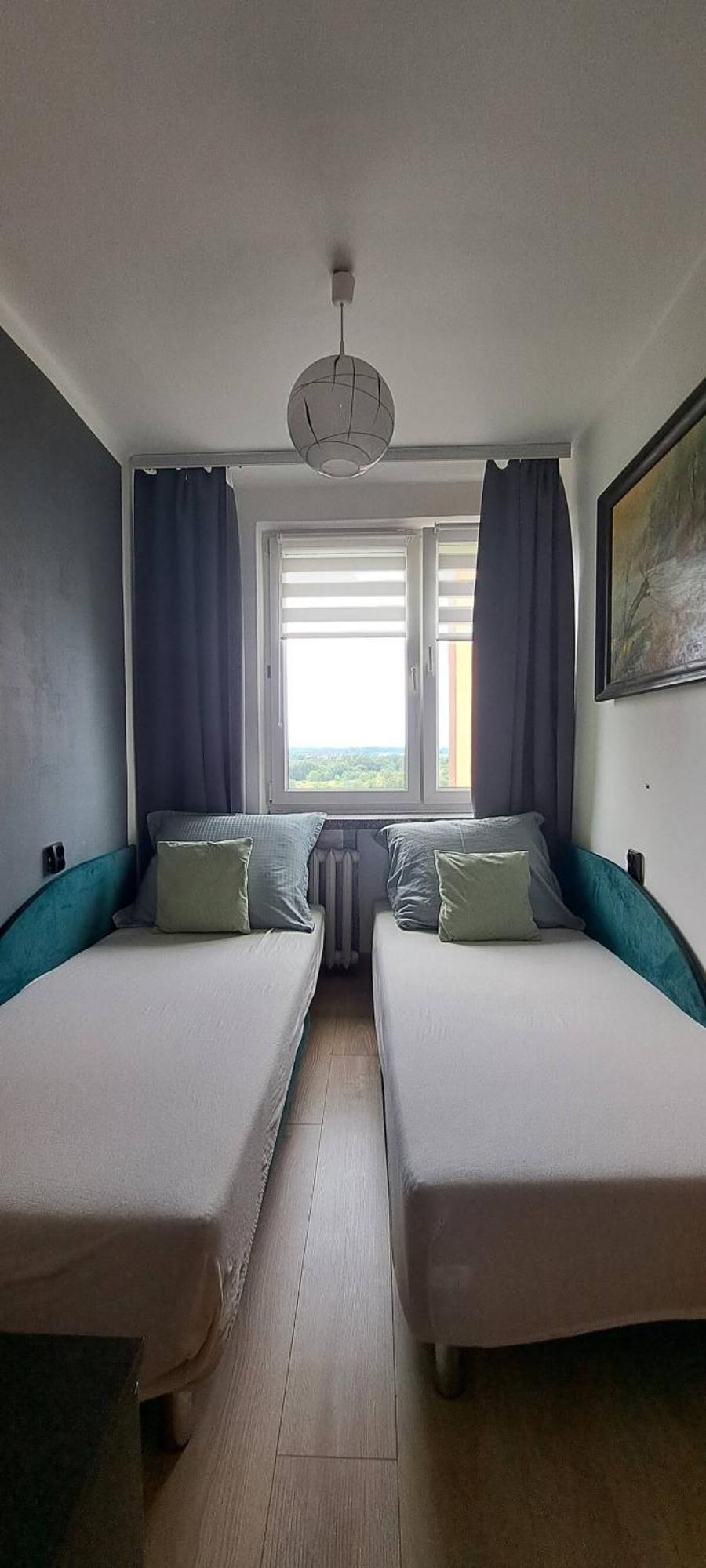21 Apartment *
